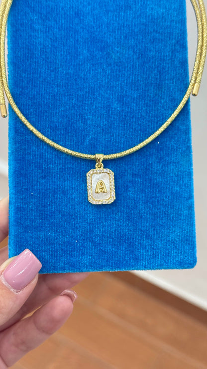 Collana Calamita Lettering