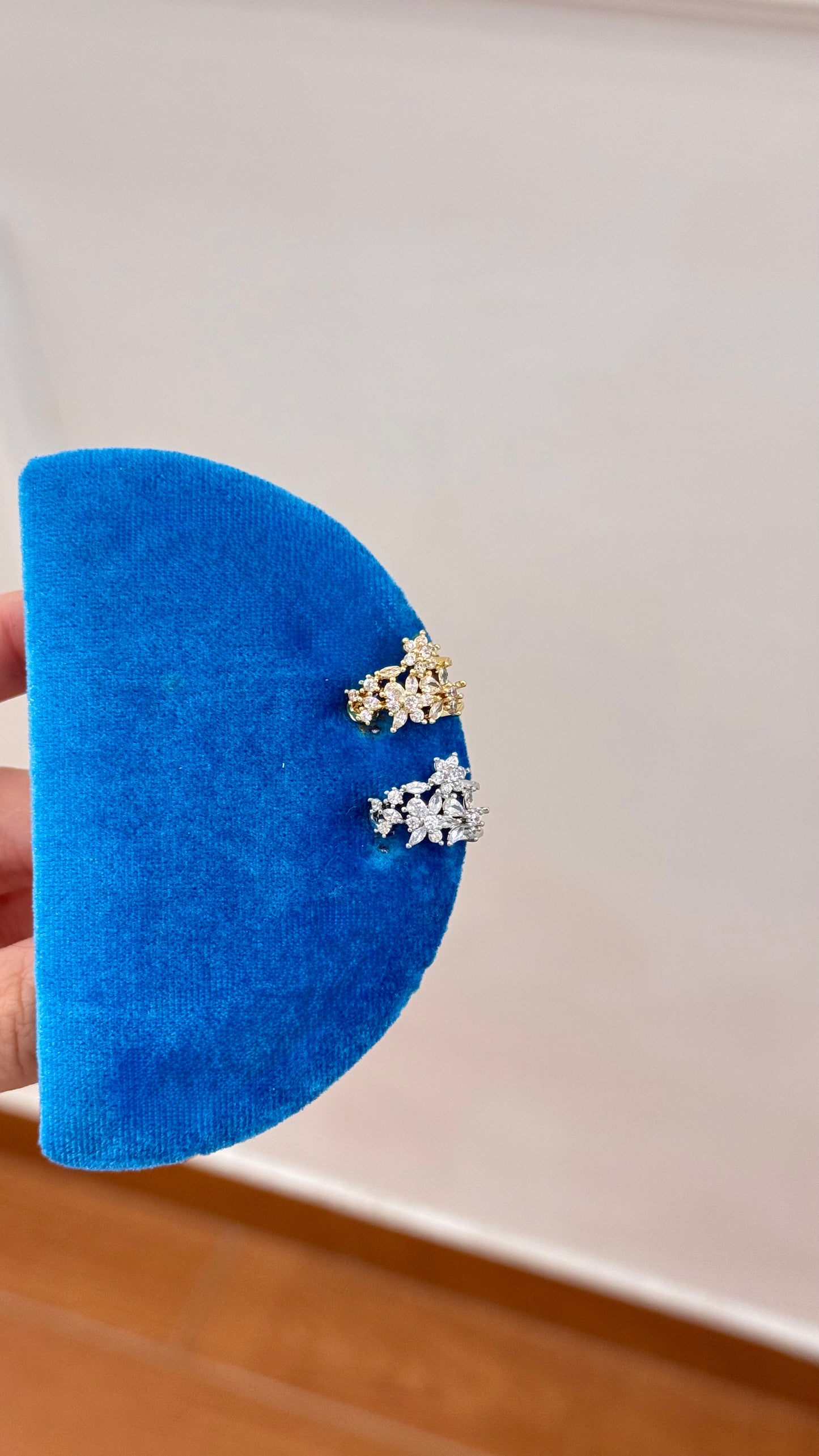 Earcuff Flora