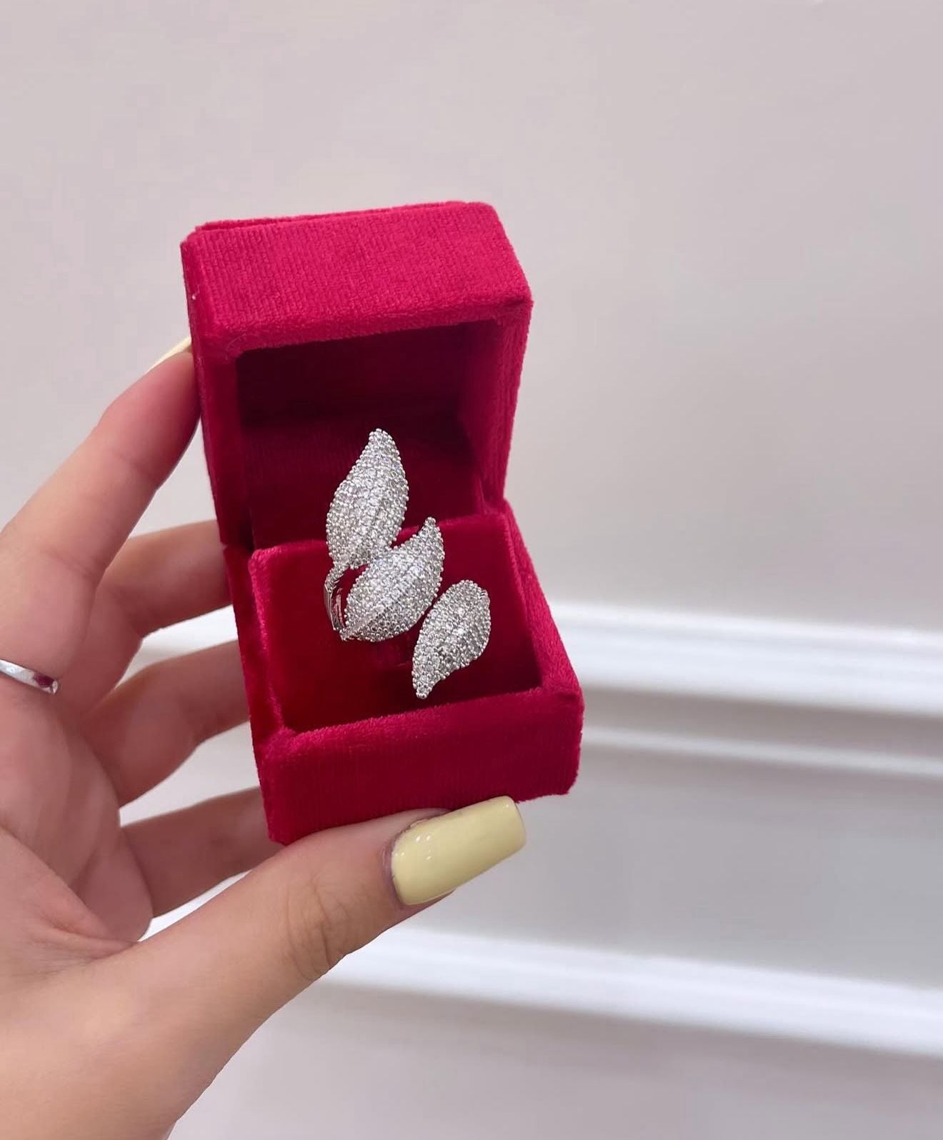 Anello Foglie Luxury